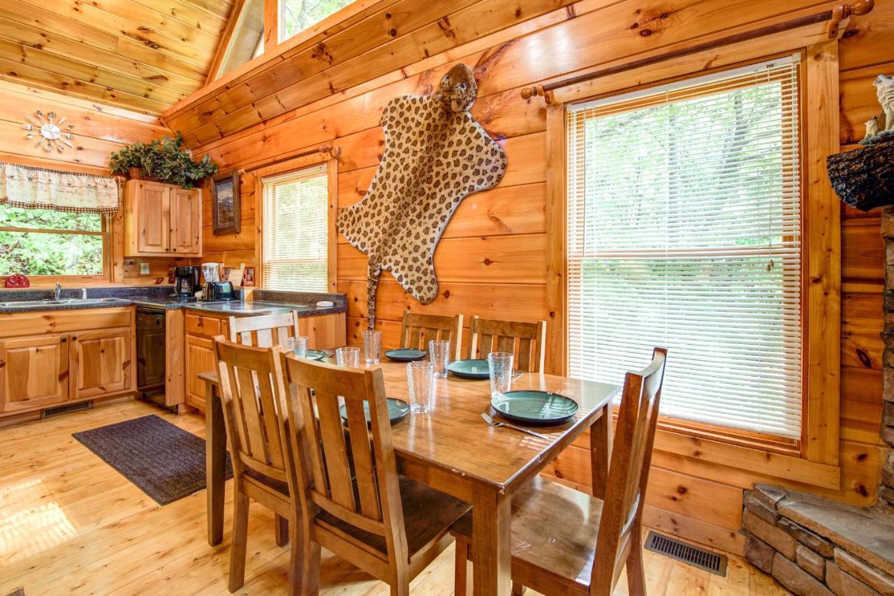 Cabin Of Dreams, 3 Bedroom Water View, Wifi, Hot Tub, Pool Table, Sleep 8 Sevierville Eksteriør bilde