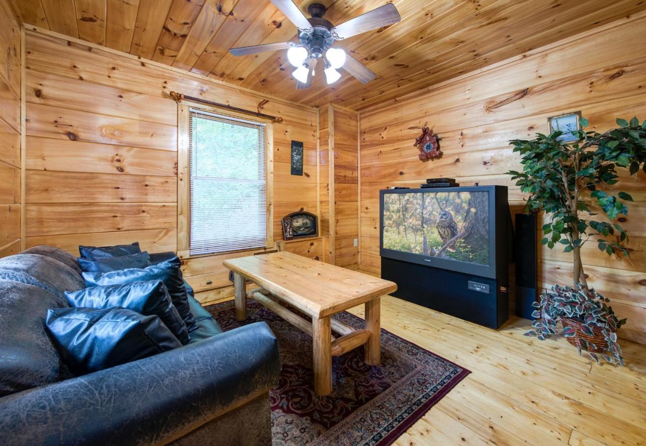 Cabin Of Dreams, 3 Bedroom Water View, Wifi, Hot Tub, Pool Table, Sleep 8 Sevierville Eksteriør bilde