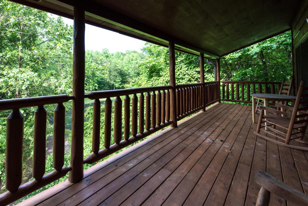 Cabin Of Dreams, 3 Bedroom Water View, Wifi, Hot Tub, Pool Table, Sleep 8 Sevierville Eksteriør bilde